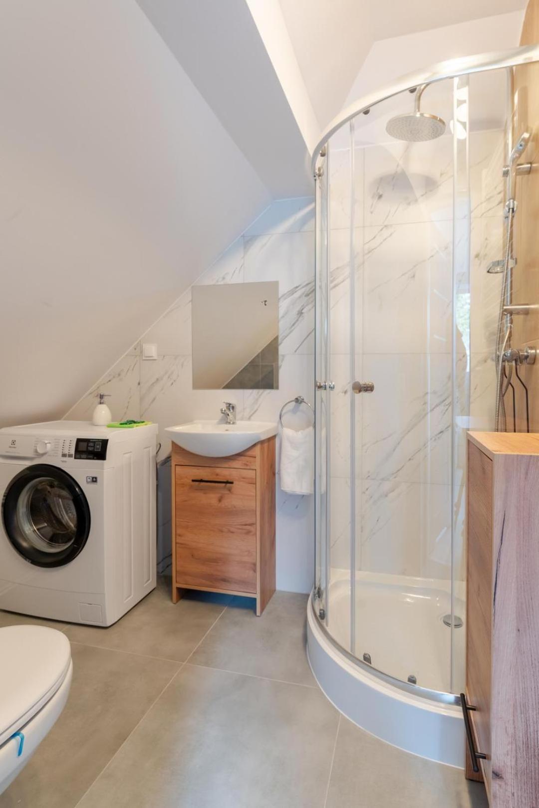 Apartamenty Ok'S - Blisko Centrum W Pelni Wyposazone - By Spaceapart เยเลเนียกูรา ภายนอก รูปภาพ