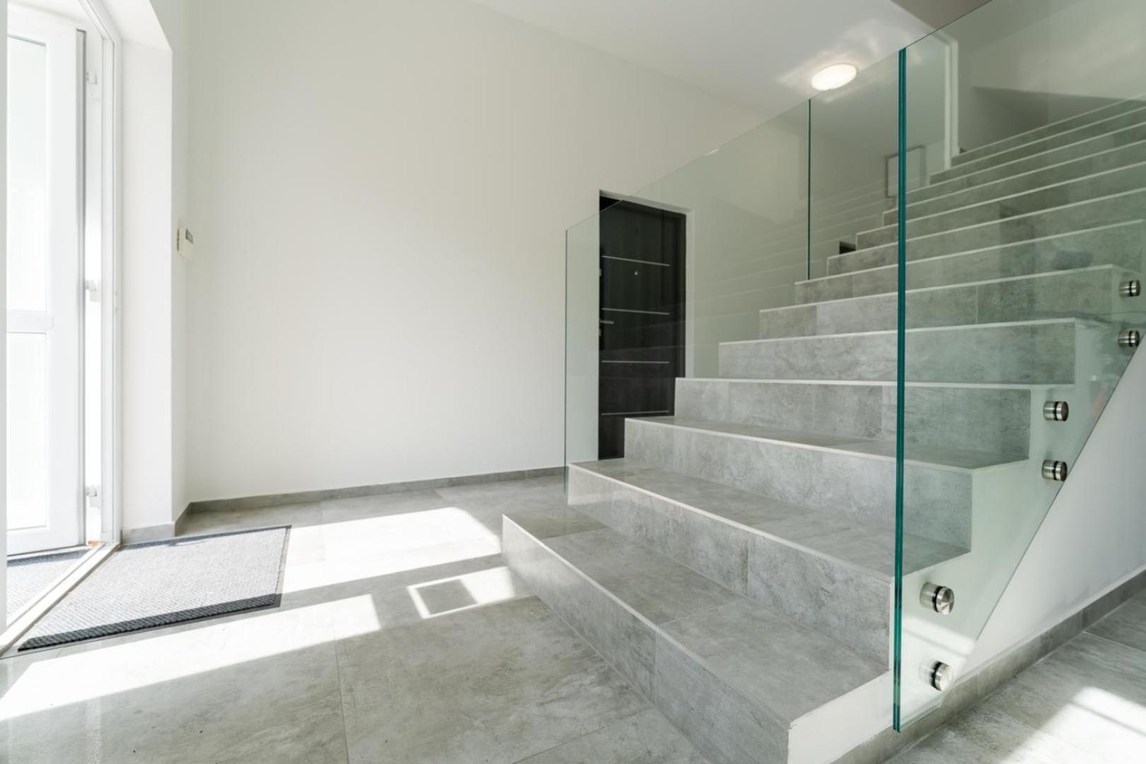 Apartamenty Ok'S - Blisko Centrum W Pelni Wyposazone - By Spaceapart เยเลเนียกูรา ภายนอก รูปภาพ