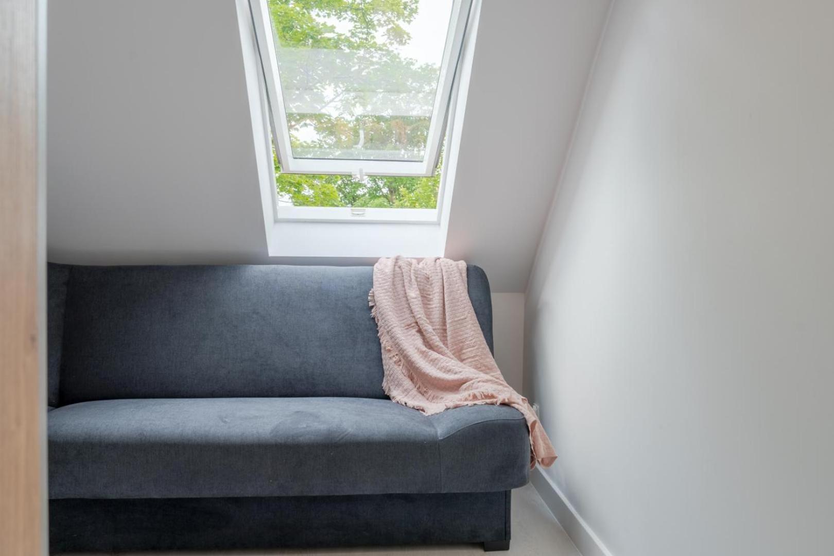 Apartamenty Ok'S - Blisko Centrum W Pelni Wyposazone - By Spaceapart เยเลเนียกูรา ภายนอก รูปภาพ